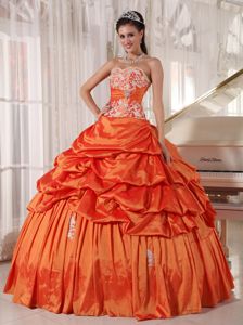 Appliqued Orange Red Taffeta Dresses for A Quince with Pick ups