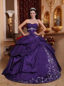 Purple Taffeta Quinceanera Dress with Embroidery and Pick-ups