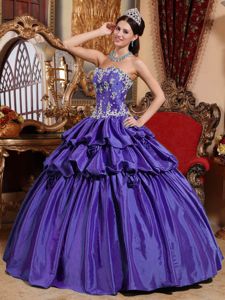 Purple Sweetheart Quinceanera Dress with Appliques and Pick-ups