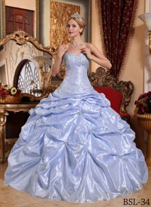 Lavender Appliqued Quinceanera Dresses Gowns with Pick-ups