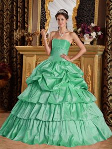 Multi-tiered Ball Gown Green Strapless Quinceanera Gowns in Taffeta