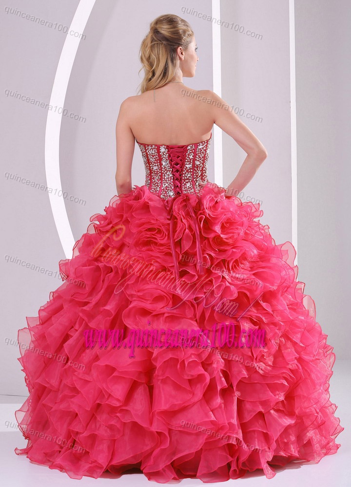 Red Ball Gown Sweetheart Ruffles and Beading Decorate Quinceanera Gowns in Sweet 16