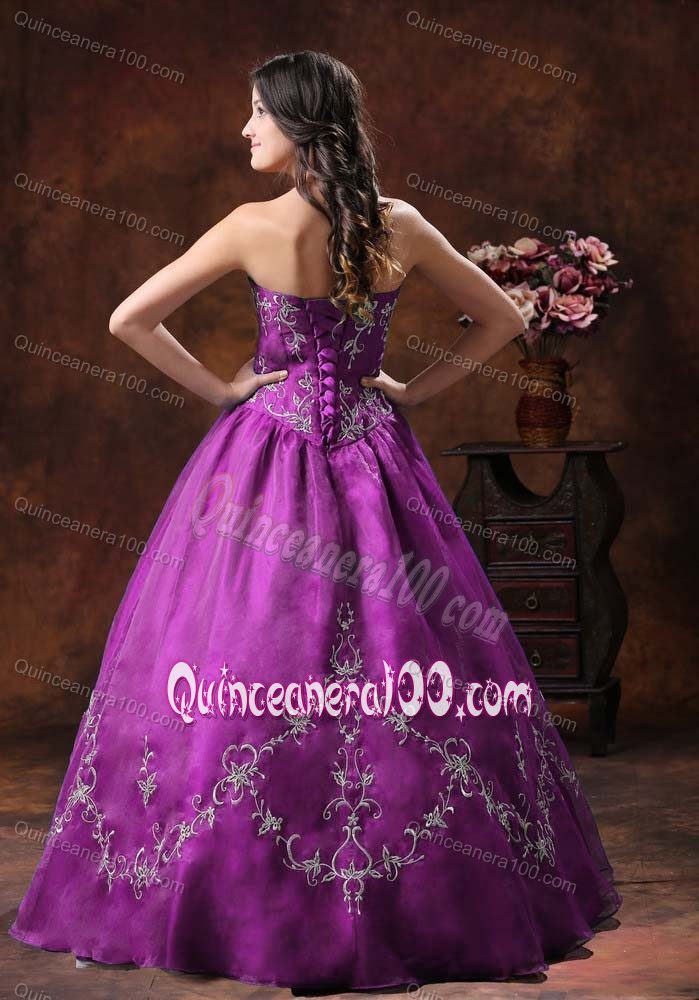 2013 Purple Embroidery Halter A-line Organza Sweet Sixteen Dresses