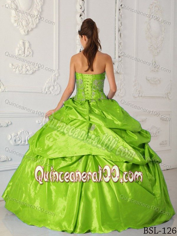 Design Pick-ups Appliqued Spring Green Quinceanera Dresses