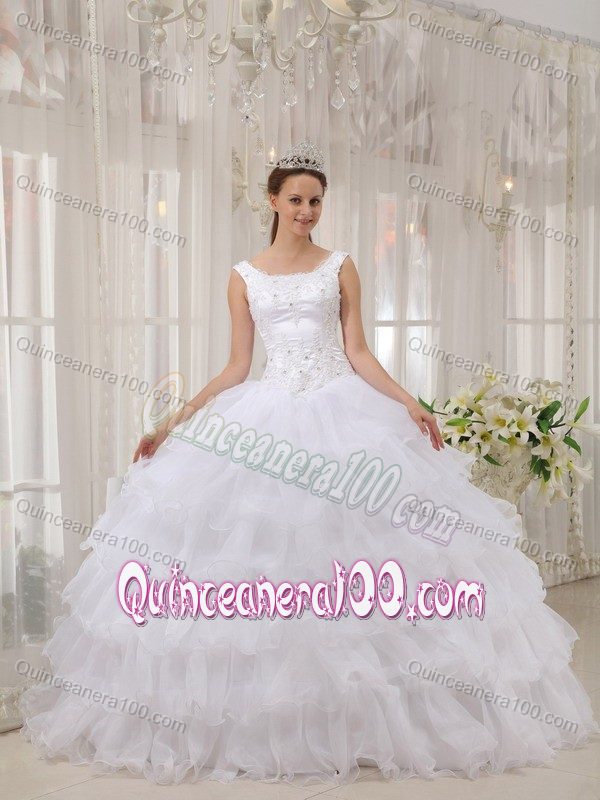 Dreamy Scoop Ball Gown Appliqued White Dresses for Sweet 16