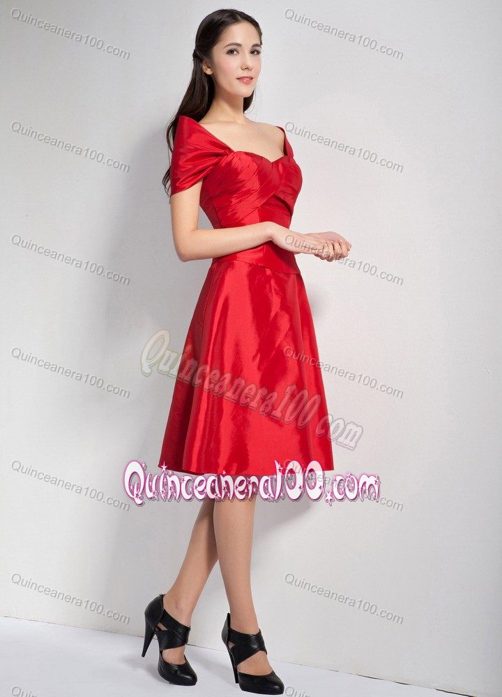 Sweetheart Red A-line Taffeta Ruched Dama Dress Knee-legnth