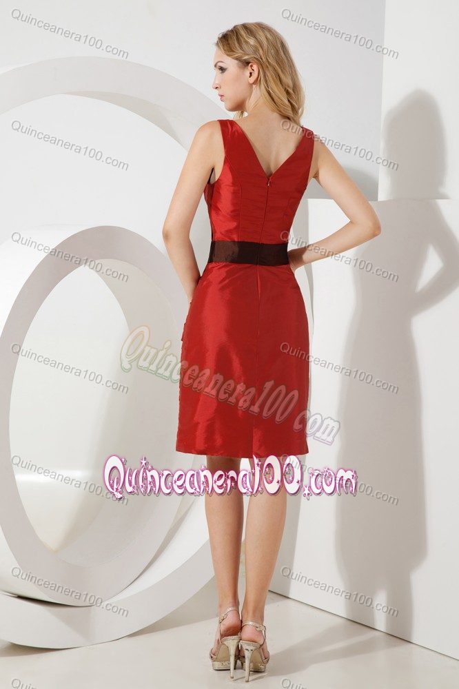 Red Column V-neck Ruching Damas Dresses For Quince Mini-length Sash