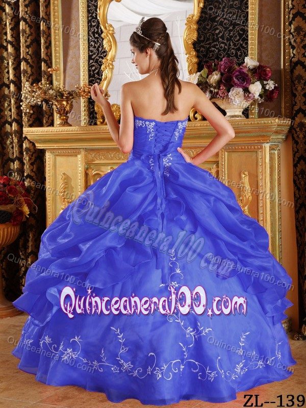 2014 New Embroidery Strapless Dress for Sweet 15 with Pick-ups