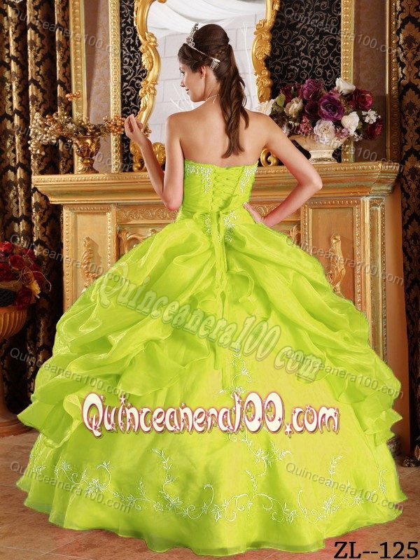 2012 Pick-ups Embroidery Yellow Green Quinceanera Party Dress