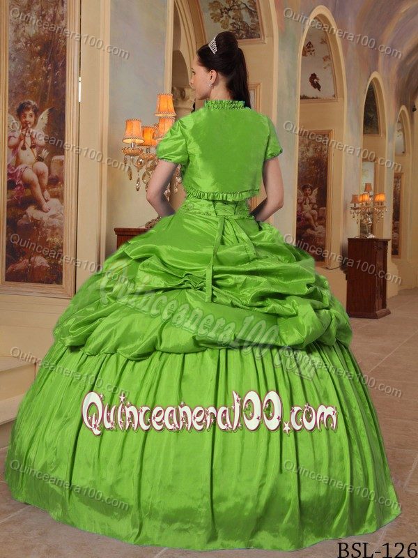 Spring Green Taffeta Beading Quince Gown Dress with Sweetheart Neck