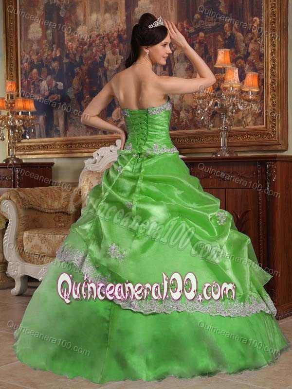Sweetheart Spring Green Dress for Sweet 15 with White Appliques
