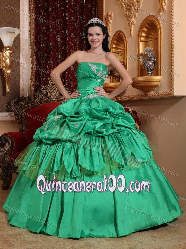 Spring Green Taffeta Appliques Pick ups Sweet Sixteen Dresses
