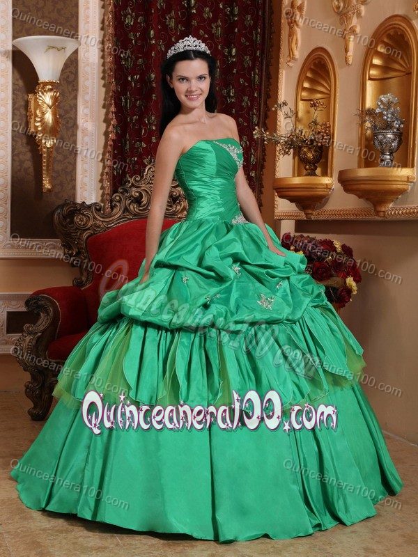 Spring Green Taffeta Appliques Pick ups Sweet Sixteen Dresses