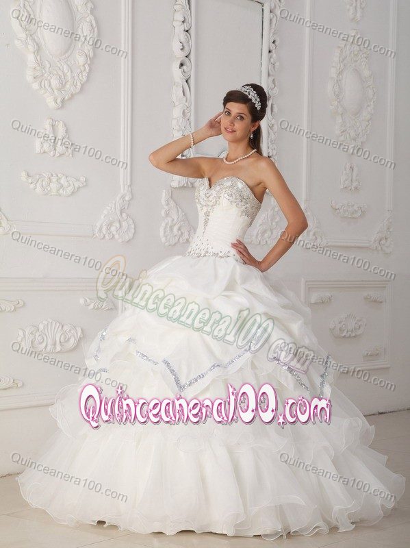 White Sweetheart Quinceanera Dress by Organza and Taffeta with Beading