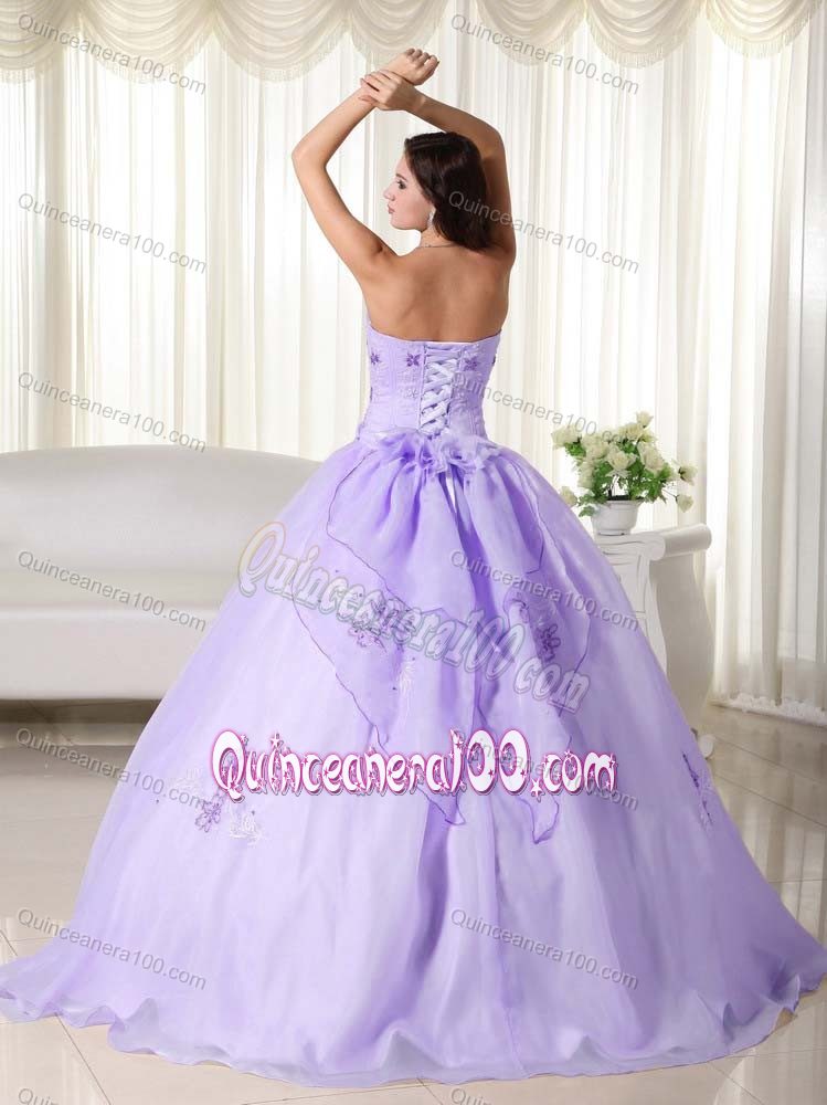 Lilac Ball Gown Strapless Sweet 16 Dresses with Embroidery