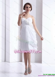 2015 New Style Sweetheart White Dama Dress with Hand Made Flowers and Ruching
