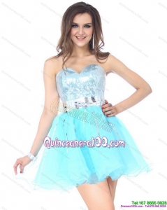 2015 New Style Sweetheart Light Blue Dama Dress with Sequins