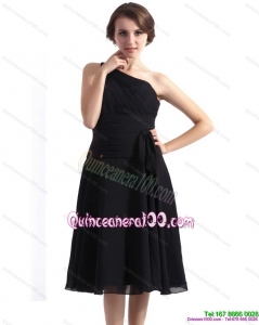2015 New Style One Shoulder Knee Length Dama Dress in Black