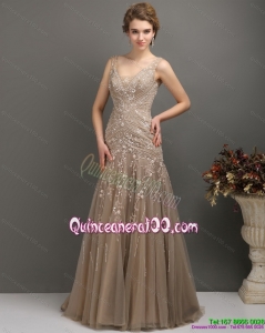 2015 New Style Empire Dama Dress with Brush Train and Appliques