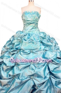 Affordable Strapless Ball Gown Quinceanera Dresses with Pick-ups and Appliques