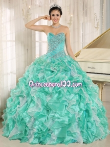 2014 Beautiful Beading Sweetheart Apple Green Quinceanera Dresses with Ruffles