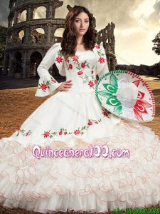 Latest Embroideried and Ruffled Layers White Quinceanera Gown in Organza and Taffeta