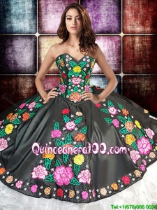 Western Theme Luxurious Ball Gown Embroideried and Ruffled Sweet 16 Dress in White and Black