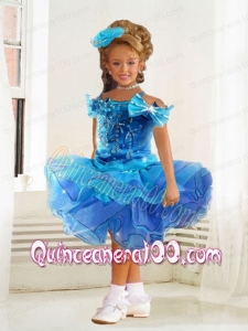 Beautiful Ball Gown Blue Knee-length Little Girl Dress with Bowknot