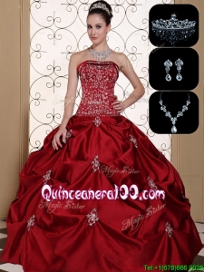 Latest Embroidery Strapless Sweet 16 Dresses in Wine Red