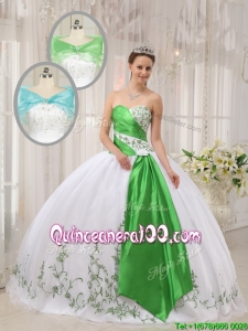 Modern Ball Gown Sweetheart Embroidery Quinceanera Dresses