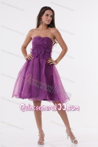 A-line Purple Strapless Appliques Organza Knee-length Dama Dress for Quinceanera