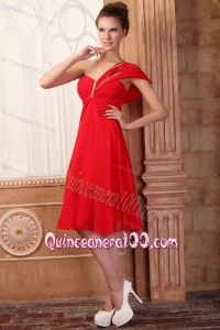 Low Price Empire One Shoulder Red Dama Dresseswith Beading