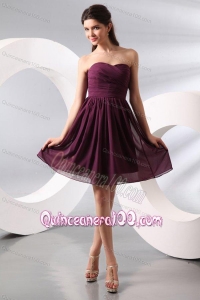 Purple Ruching Short Dama Dresses with Knee-length