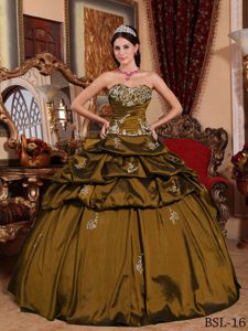 Olive Ball Gown Quinces Dress with Sweetheart and Appliques