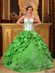 Spring Green and White Quinceanera Gown with Embroidery