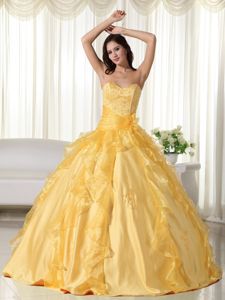 Yellow Embroidery Sweetheart Taffeta Quinceanera Dress with Ruffles