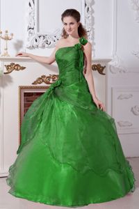 Green Beading Quinceanera Dresses Decorated Floral One Shoulder