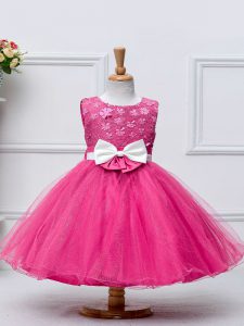 Stylish Tulle Scoop Sleeveless Zipper Lace and Bowknot Toddler Flower Girl Dress in Hot Pink