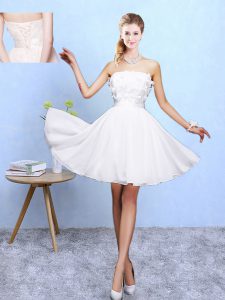 Appliques Court Dresses for Sweet 16 White Lace Up Sleeveless Knee Length