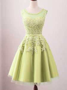 Hot Selling Yellow Lace Up Dama Dress for Quinceanera Lace Sleeveless Knee Length