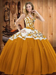 Luxury Sleeveless Floor Length Embroidery Lace Up Quinceanera Dresses with Gold