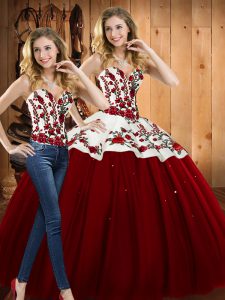 Designer Satin and Tulle Sweetheart Sleeveless Lace Up Embroidery Quinceanera Dresses in Wine Red