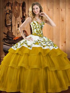 Captivating Sweetheart Sleeveless Vestidos de Quinceanera Sweep Train Embroidery Gold Organza