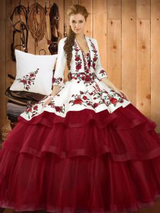 Sleeveless Embroidery Lace Up Vestidos de Quinceanera with Wine Red Sweep Train