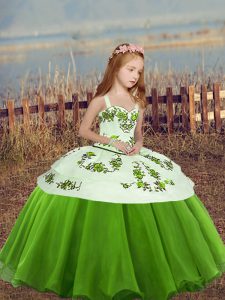 Perfect Straps Sleeveless Girls Pageant Dresses Floor Length Embroidery Green Organza