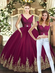 Clearance Tulle V-neck Sleeveless Backless Beading and Appliques Sweet 16 Dresses in Burgundy