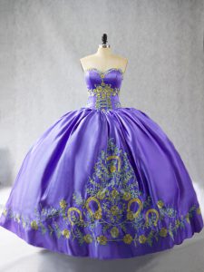 Customized Sleeveless Satin Floor Length Lace Up Quince Ball Gowns in Purple with Embroidery