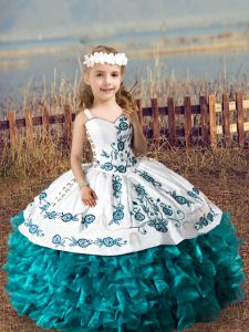 Straps Sleeveless Organza Girls Pageant Dresses Embroidery and Ruffles Lace Up
