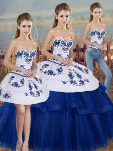 Sleeveless Embroidery and Bowknot Lace Up Sweet 16 Quinceanera Dress