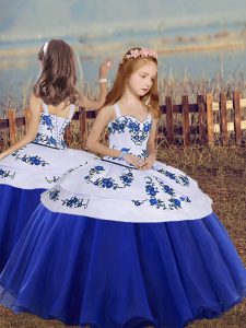 Inexpensive Floor Length Royal Blue Kids Pageant Dress Organza Sleeveless Embroidery